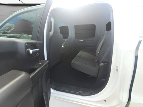 Used 2022 Chevrolet Silverado 1500 LT w/ Z71 Off-Road Package image 9