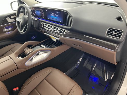 New 2026 Mercedes-Benz GLE 450e 4MATIC image 28