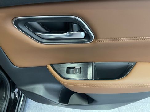 Used 2025 Nissan Rogue Platinum w/ Tech Package FWD image 45