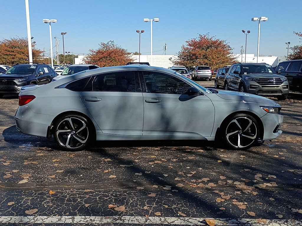 Used 2022 Honda Accord Sport image 2