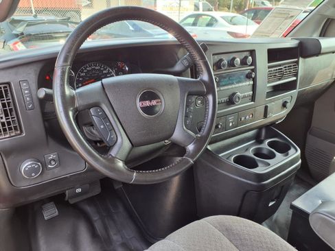 Used 2020 GMC Savana 3500 w/ Driver Convenience Package image 10