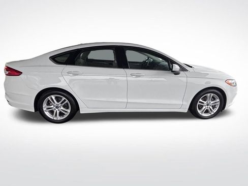 Used 2018 Ford Fusion SE image 7