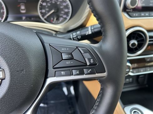 New 2025 Nissan Sentra SV w/ SV Premium Package image 33