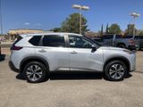 Used 2022 Nissan Rogue SV image 4