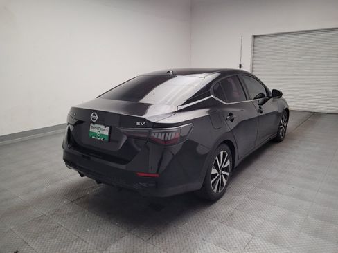 Used 2021 Nissan Sentra SV w/ SV Premium Package FWD image 8
