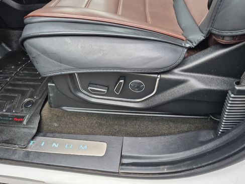 Used 2017 Ford F350 Platinum image 14