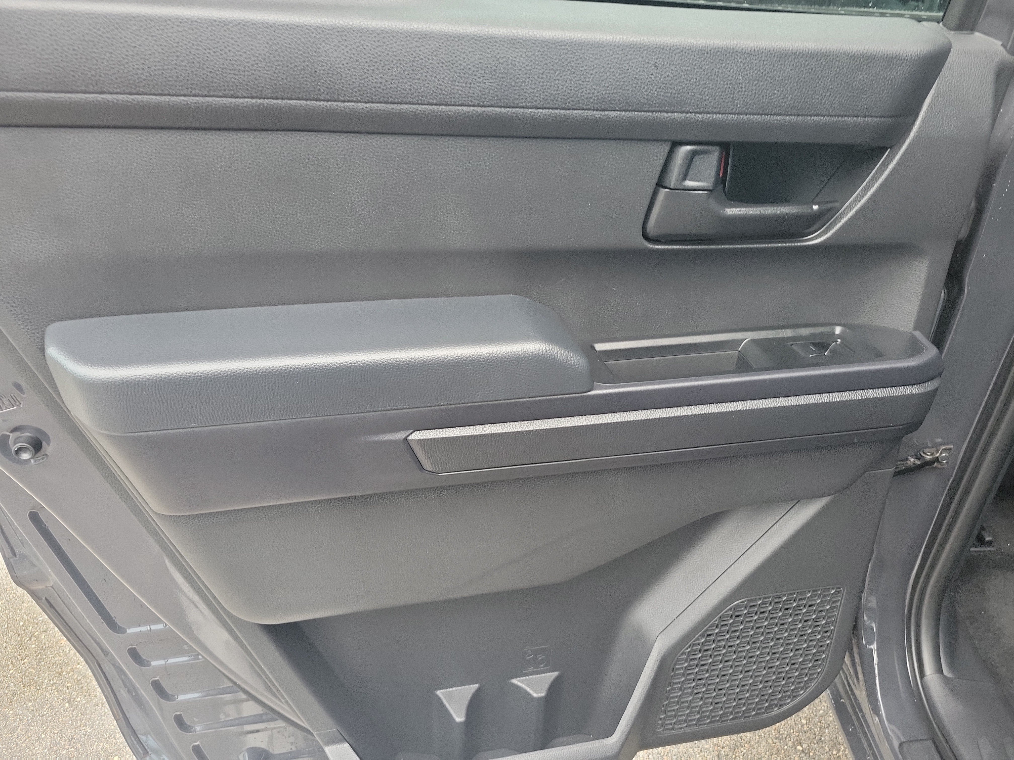 Used 2025 Toyota Tacoma SR5 RWD image 11