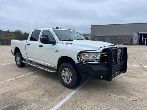 Used 2023 RAM 2500 Tradesman AWD/4WD image 3