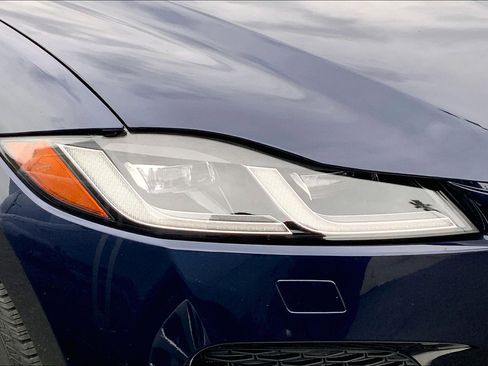 Used 2022 Jaguar F-PACE S image 25