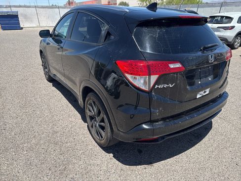 Used 2022 Honda HR-V Sport image 3