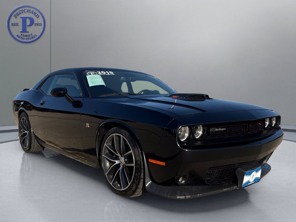 Used 2015 Dodge Challenger R/T Scat Pack RWD image 1