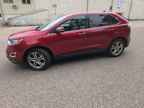 Used 2015 Ford Edge Titanium w/ Technology Package AWD/4WD image 5