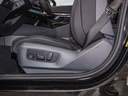 New 2026 BMW 550e xDrive w/ Premium Package image 15