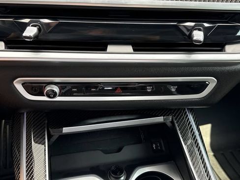 Used 2025 BMW X7 M60i AWD/4WD image 29