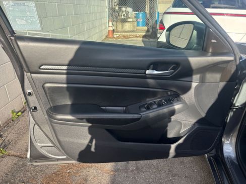 Used 2025 Nissan Altima 2.5 SV image 20