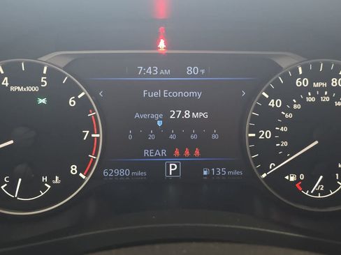 Used 2024 Nissan Altima 2.5 SR FWD image 24