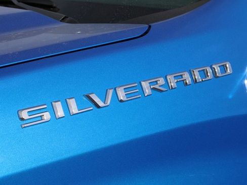 Used 2025 Chevrolet Silverado 1500 LT image 12