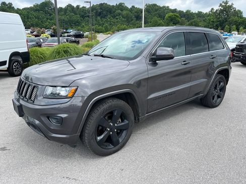 Used 2015 Jeep Grand Cherokee Altitude AWD/4WD image 1