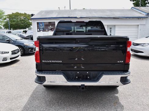 Used 2019 Chevrolet Silverado 1500 LTZ w/ LTZ Convenience Package RWD image 4