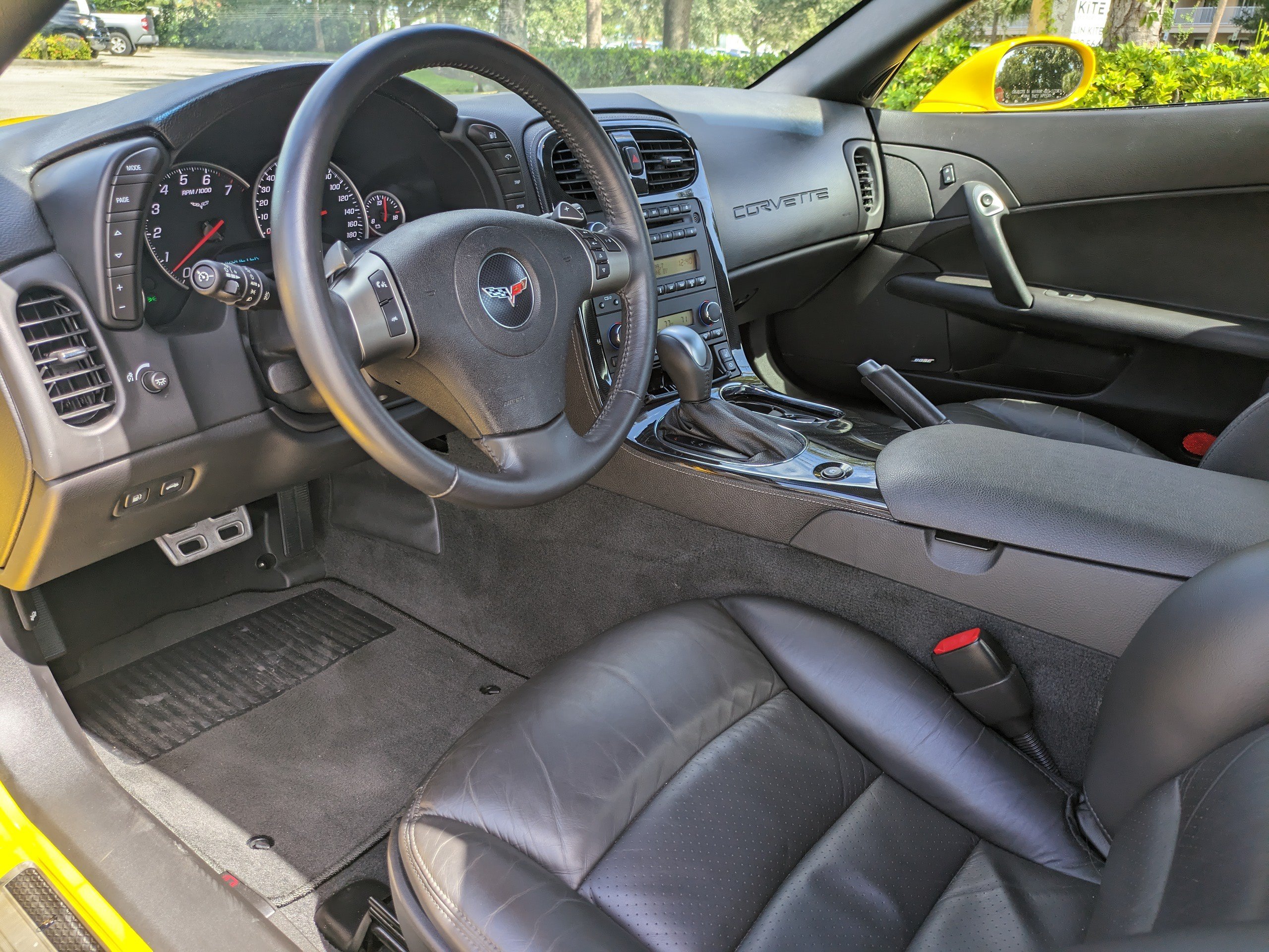 Used 2010 Chevrolet Corvette Grand Sport w/ Preferred Equipment Group RWD image 15