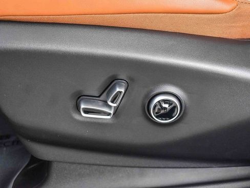 New 2026 Chrysler Pacifica Pinnacle image 22