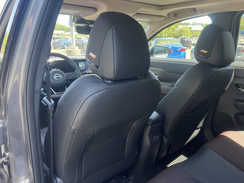 New 2026 Nissan Kicks SR w/ SR Premium Package FWD image 18