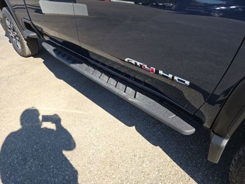 Used 2021 GMC Sierra 2500 AT4 w/ AT4 Premium Plus Package image 15