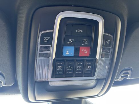 Used 2025 RAM 1500 Laramie w/ Laramie Southwest Edition AWD/4WD image 33