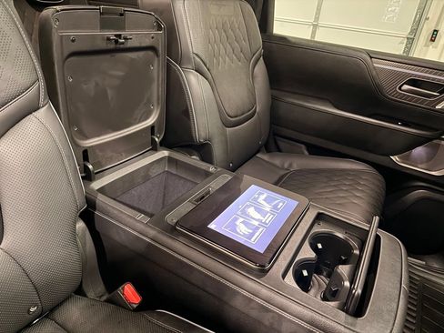 Used 2025 INFINITI QX80 Autograph AWD/4WD image 41