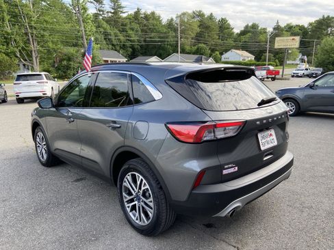 Used 2022 Ford Escape SEL w/ Technology Package image 3