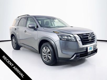 Used 2024 Nissan Pathfinder SV