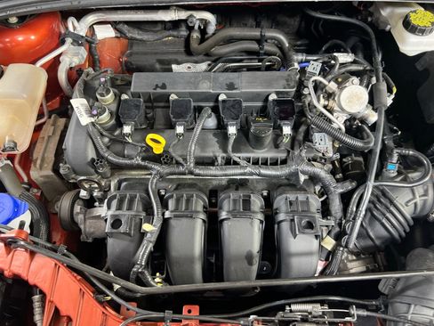 Used 2018 Ford Focus SE image 27