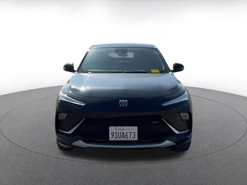 Used 2025 Buick Envista Sport Touring image 4