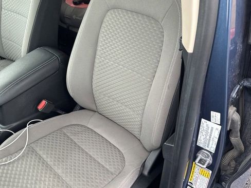 Certified 2020 Ford Escape SE image 4