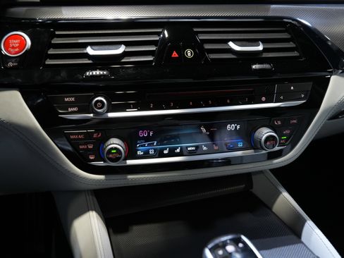 Used 2019 BMW M5 w/ Executive Package image 47