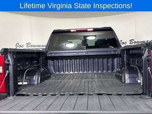 Used 2024 Chevrolet Silverado 1500 LT AWD/4WD image 10