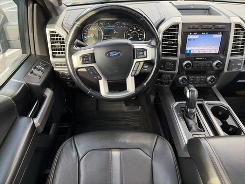 Used 2019 Ford F150 Platinum w/ Equipment Group 701A Luxury image 17