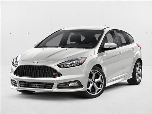 Used 2018 Ford Focus ST w/ Equipment Group 401A image 1