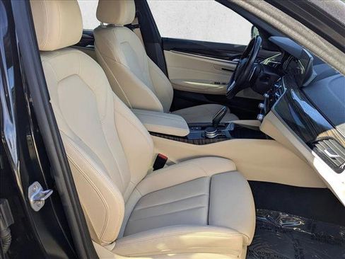 Used 2019 BMW 530i xDrive w/ Convenience Package image 23