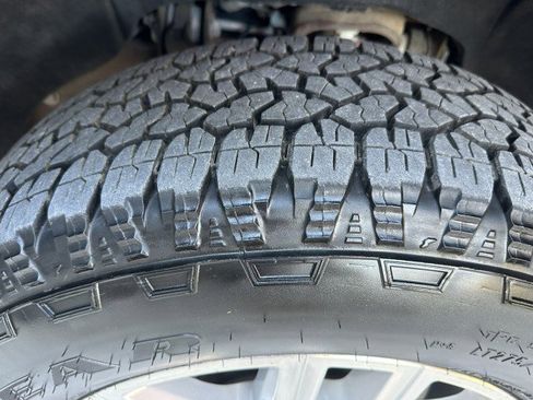 Used 2023 GMC Sierra 2500 SLE w/ SLE Value Package; image 27