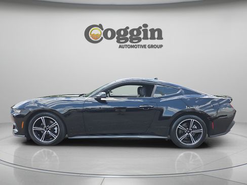 Used 2024 Ford Mustang Premium RWD image 2