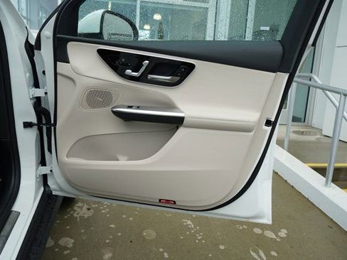 New 2026 Mercedes-Benz GLC 300 image 17