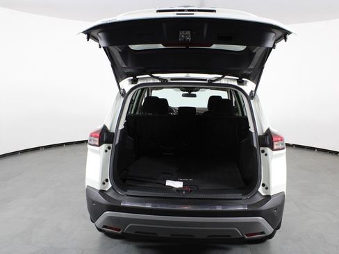Certified 2023 Nissan Rogue SV FWD image 17