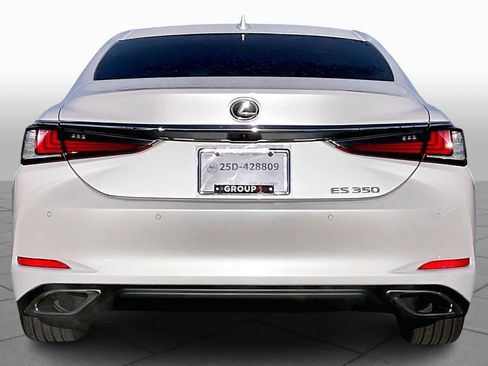 Certified 2024 Lexus ES 350 w/ Premium Package image 4