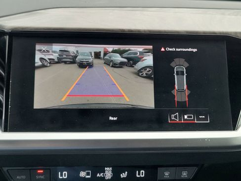 Used 2022 Audi Q4 e-tron Premium Plus w/ Premium Plus image 25