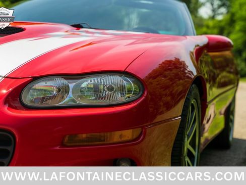 Used 2002 Chevrolet Camaro Z28 w/ SS Performance/Appearance Pkg RWD image 32