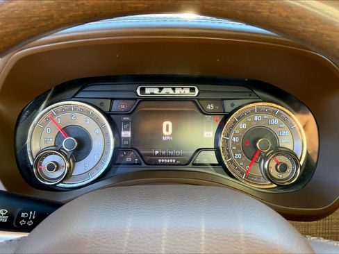 Used 2020 RAM 1500 Limited RWD image 25