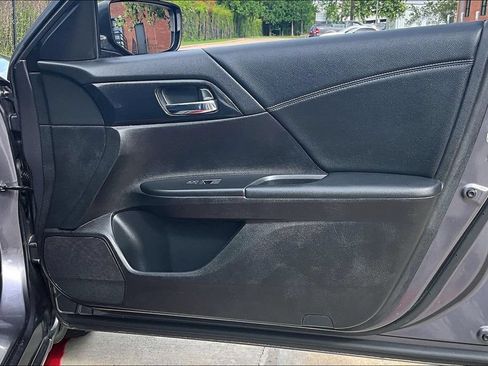 Used 2014 Honda Accord Sport image 26