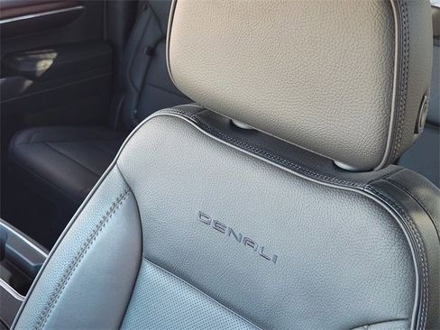 Used 2024 GMC Sierra 1500 Denali w/ Technology Package image 15