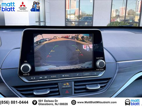 Used 2024 Nissan Altima 2.5 SV image 23